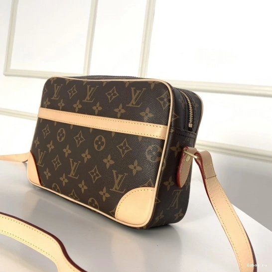 MESSENGER BAG LOUIS VUITTON 0804